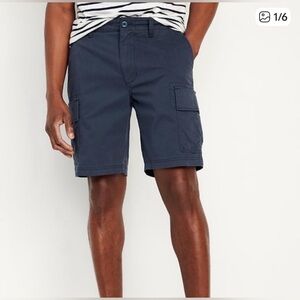 NWOT Old Navy Lived-in Straight Cargo Shorts, Size 42 Tall